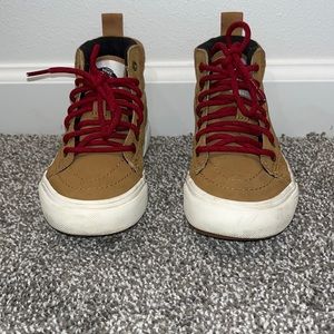 Kids MTE size 12 vans